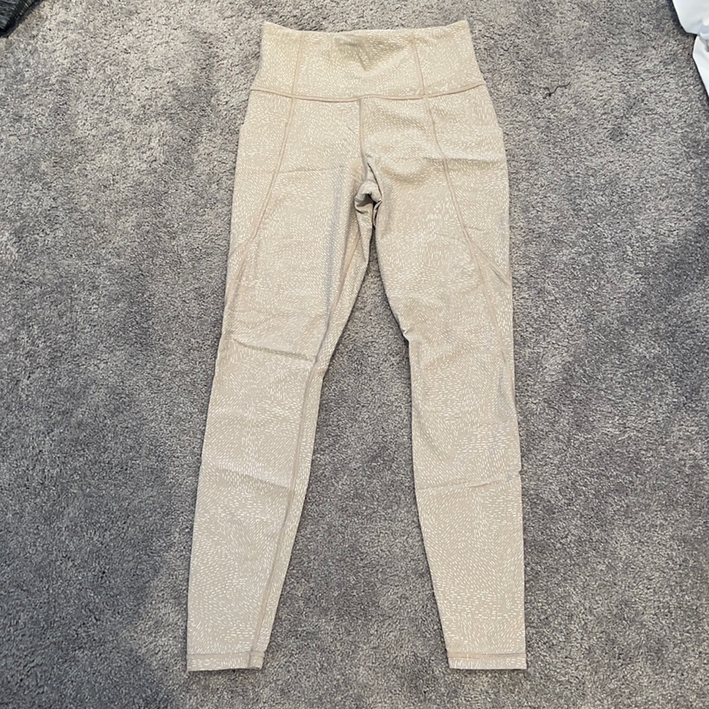 Athleta Salutation Stash Pocket Tight Leggings